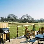Camp Katur Glamping مكان تخييم 4*