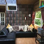 مكان تخييم Camp Katur Glamping 4*