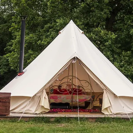 Camp Katur Glamping Campsite 4*